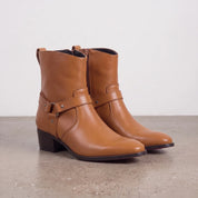 Men's Tan Plain-Toe Leather Harness Boots — Bardon