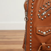 close-up-zipper-hardware of product