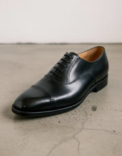 Handmade Men Black Oxfors leather shoes, Men brogue black dress shoes - detail-view-showing-texture