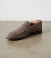 angle-view-showing-depth of product