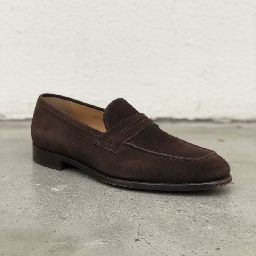 Handmade Men Brown suede moccasins shoes, Men brown slip ons penny loafer - detail-view-showing-texture