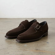 angle-view-showing-depth of product