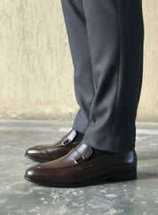 model-wearing-formal-side-view of product