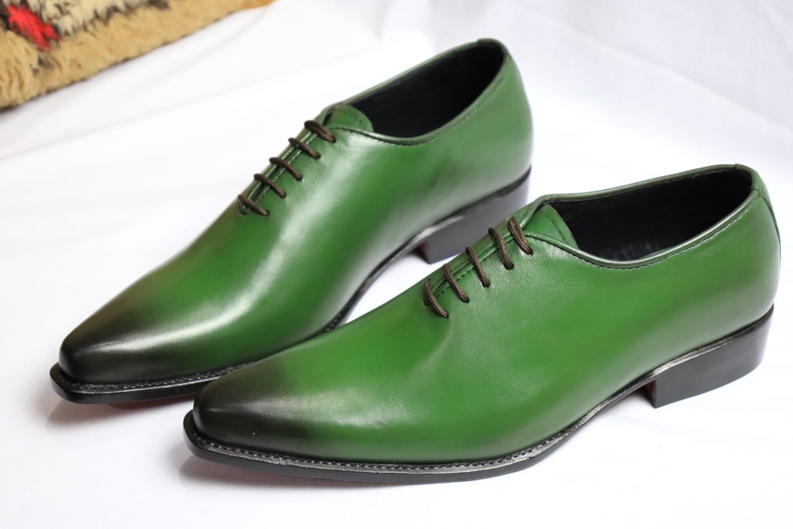 Men's Green Leather Pointed Toe Dress Shoes US 6 / Green / D - Standard Men's Green Leather Pointed Toe Dress Shoes US 6 / Green / D - Standard