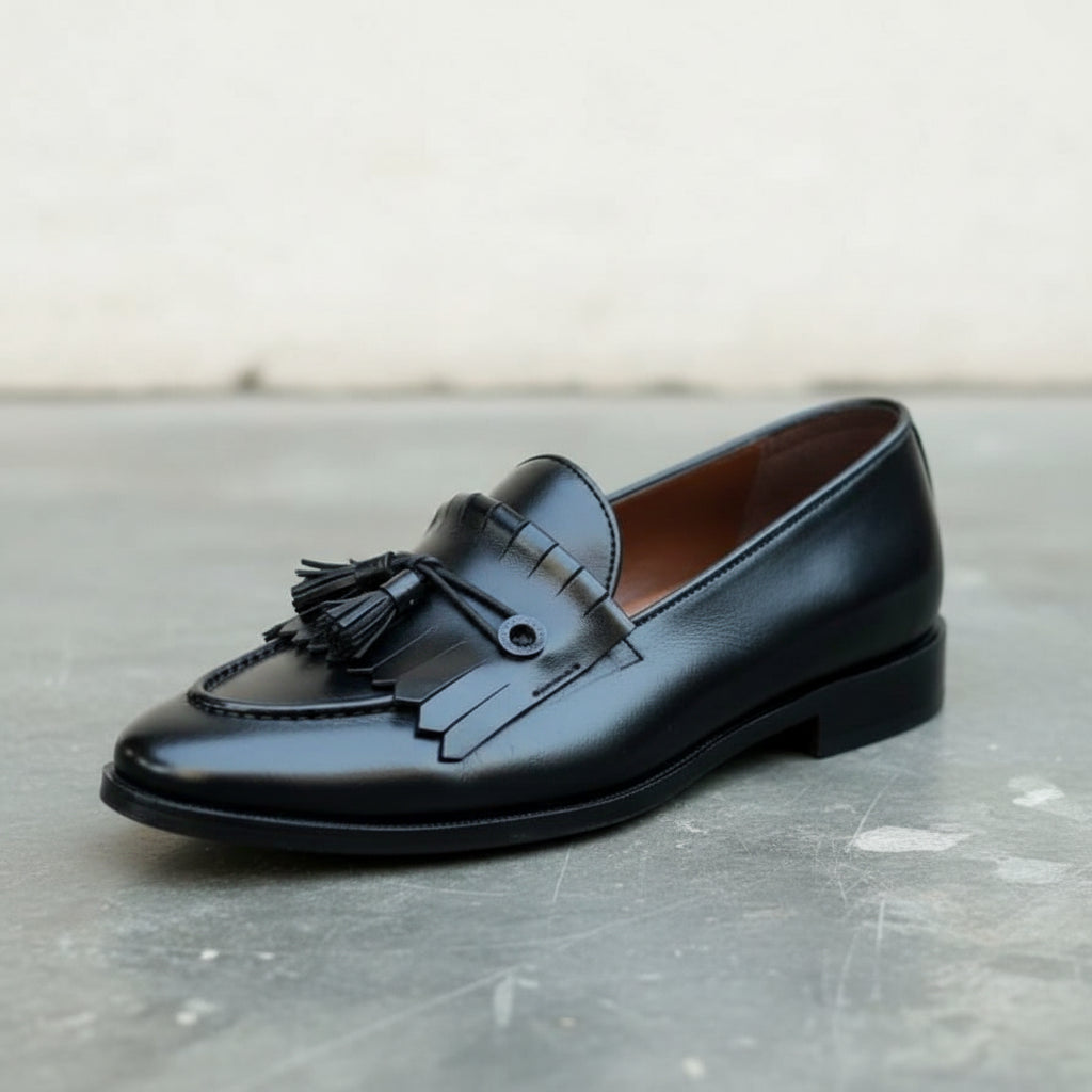 Handmade Mens Black Leather Tassels fring shoes, Leather fringe Moccassins - detail-view-showing-texture