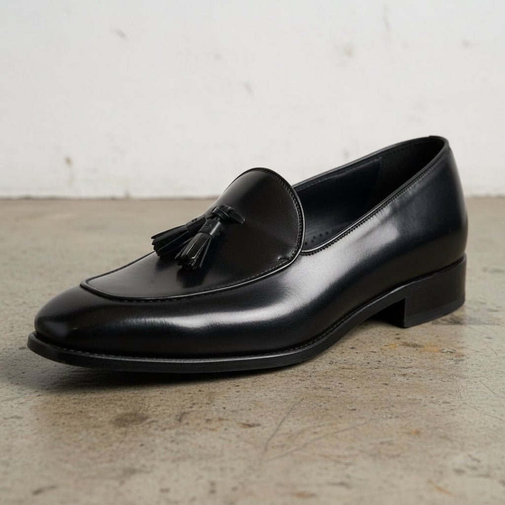 Handmade Mens black leather tsseled moccasins, Mens dress leather shoes - detail-view-showing-texture