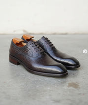 Handmade Mens brown alligators shoes, Men crocodile texture Oxford shoes - 3-4-right-view