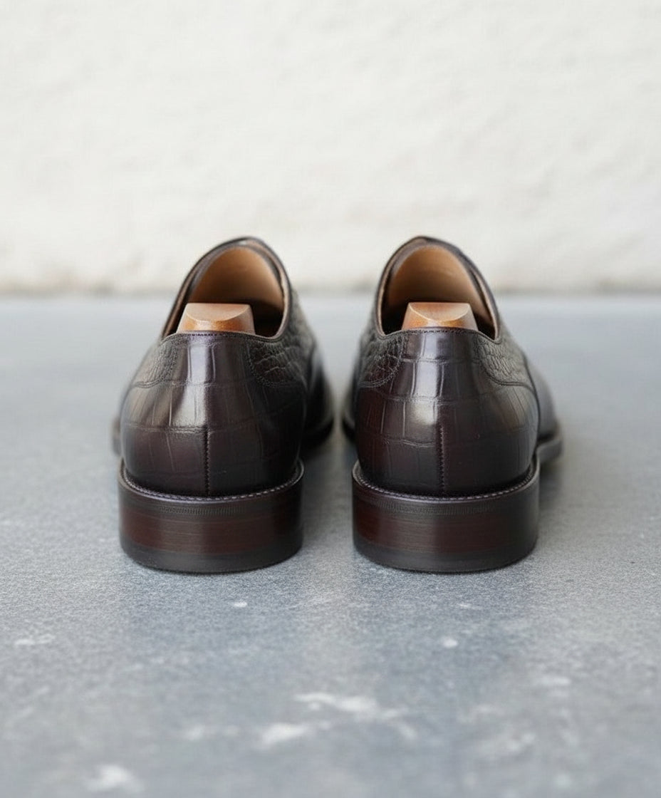 Handmade Mens brown alligators shoes, Men crocodile texture Oxford shoes - back-view