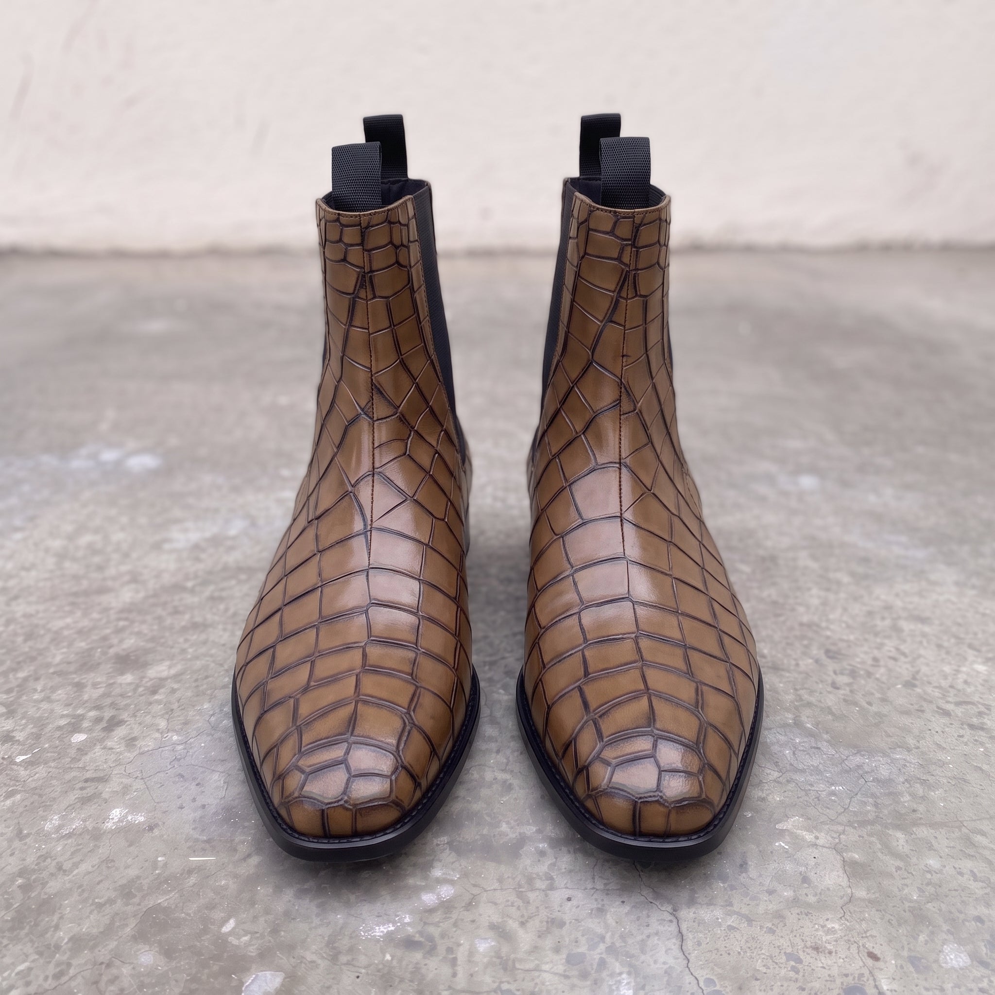 Handmade Men's Brown Crocodile Embossed Chelsea Boots — Hixon