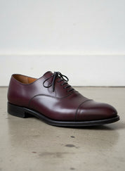 Handmade Mens dark maroon lace up dress shoes, Men leather oxford shoes - detail-view-showing-texture