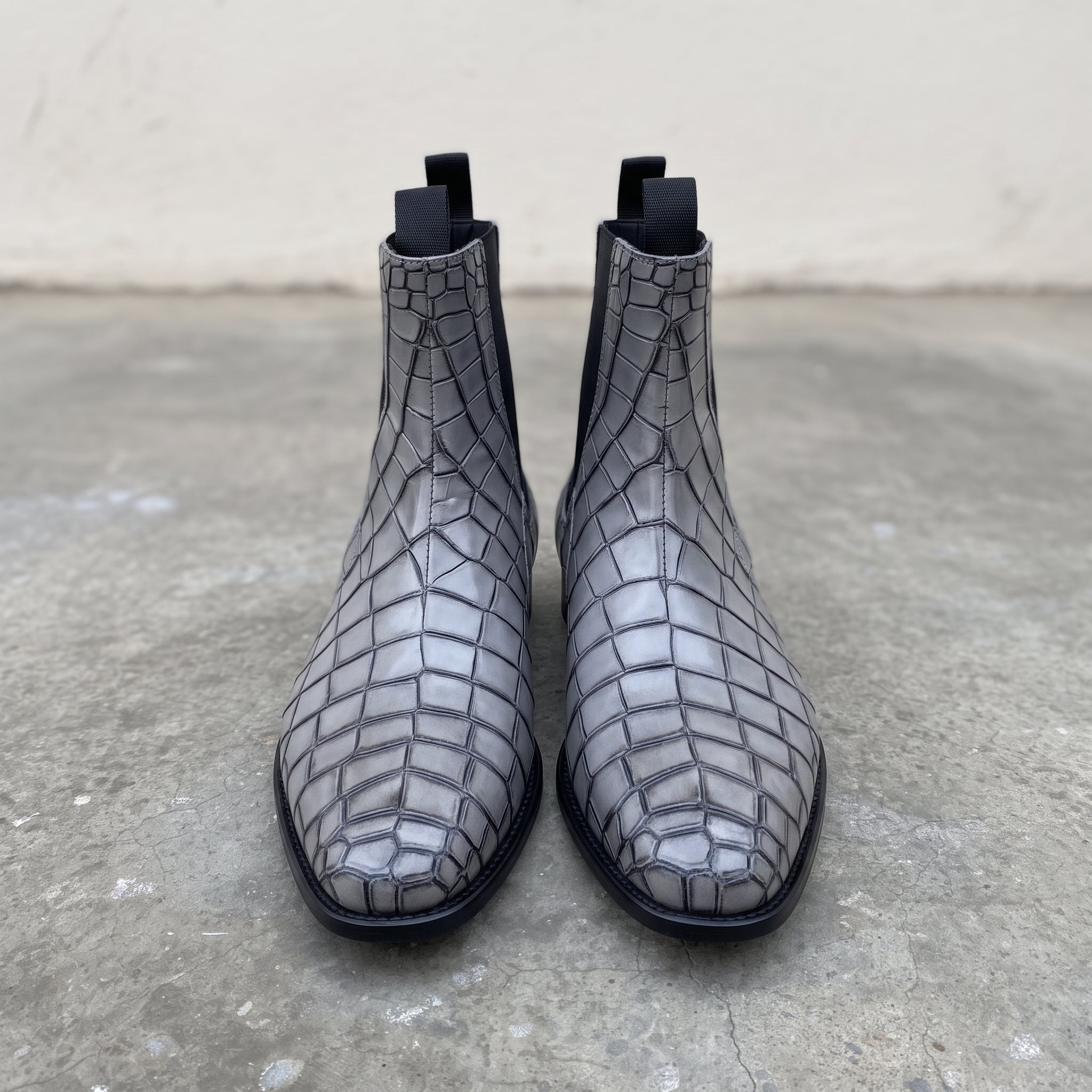 Handmade Men's Gray Crocodile Embossed Chelsea Boots — Hixon