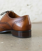 Handmade Mens Tan brown wingtip Leather Dress shoes, Men brogue formal shoe - detail-view-showing-texture
