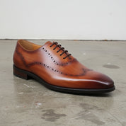 Handmade Mens tan wing tip brogue dress shoes, Men classic formal shoes - detail-view-showing-texture