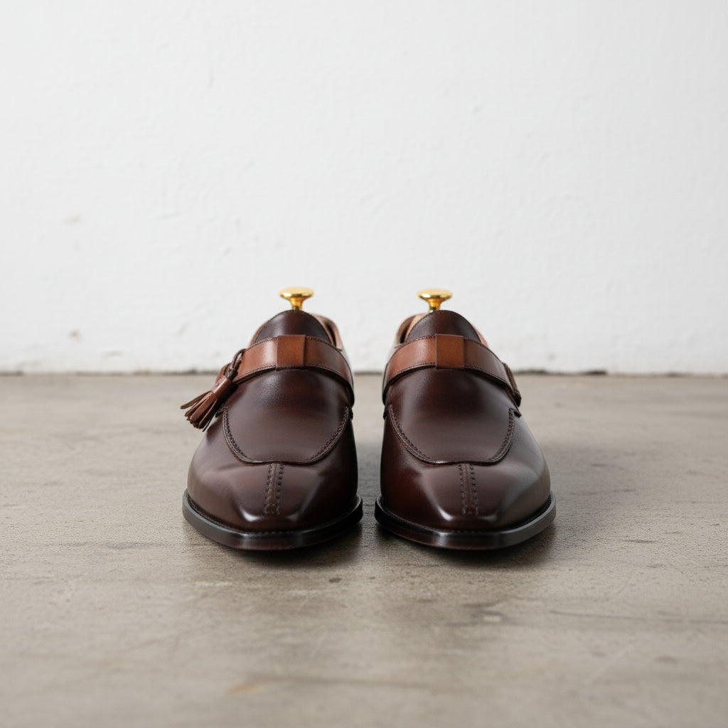 Handmade Mens two tone side tassels dress shoes, pointed toe formal shoes - front-view