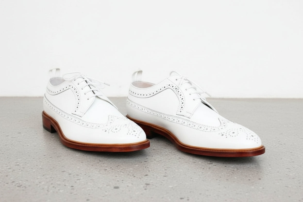 angle view showing depth of product