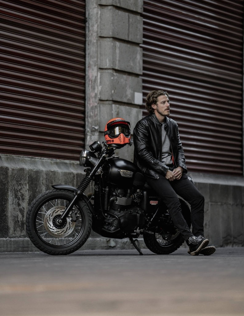 Hexagon-Patterned Men's Lace-Up Motorcycle Boots