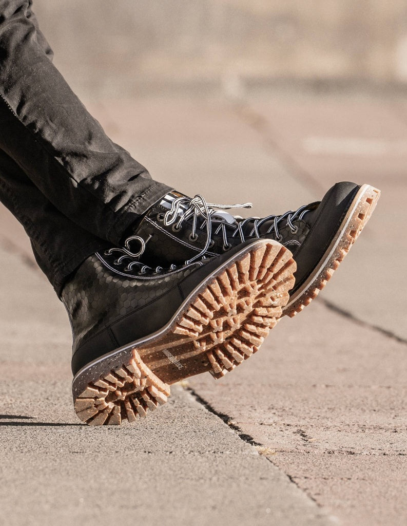 Hexagon-Patterned Men's Lace-Up Motorcycle Boots