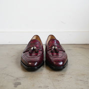 Men Burgundy Alligators Shoes, Men Burgundy Crocodile Textured Loafer - front-view