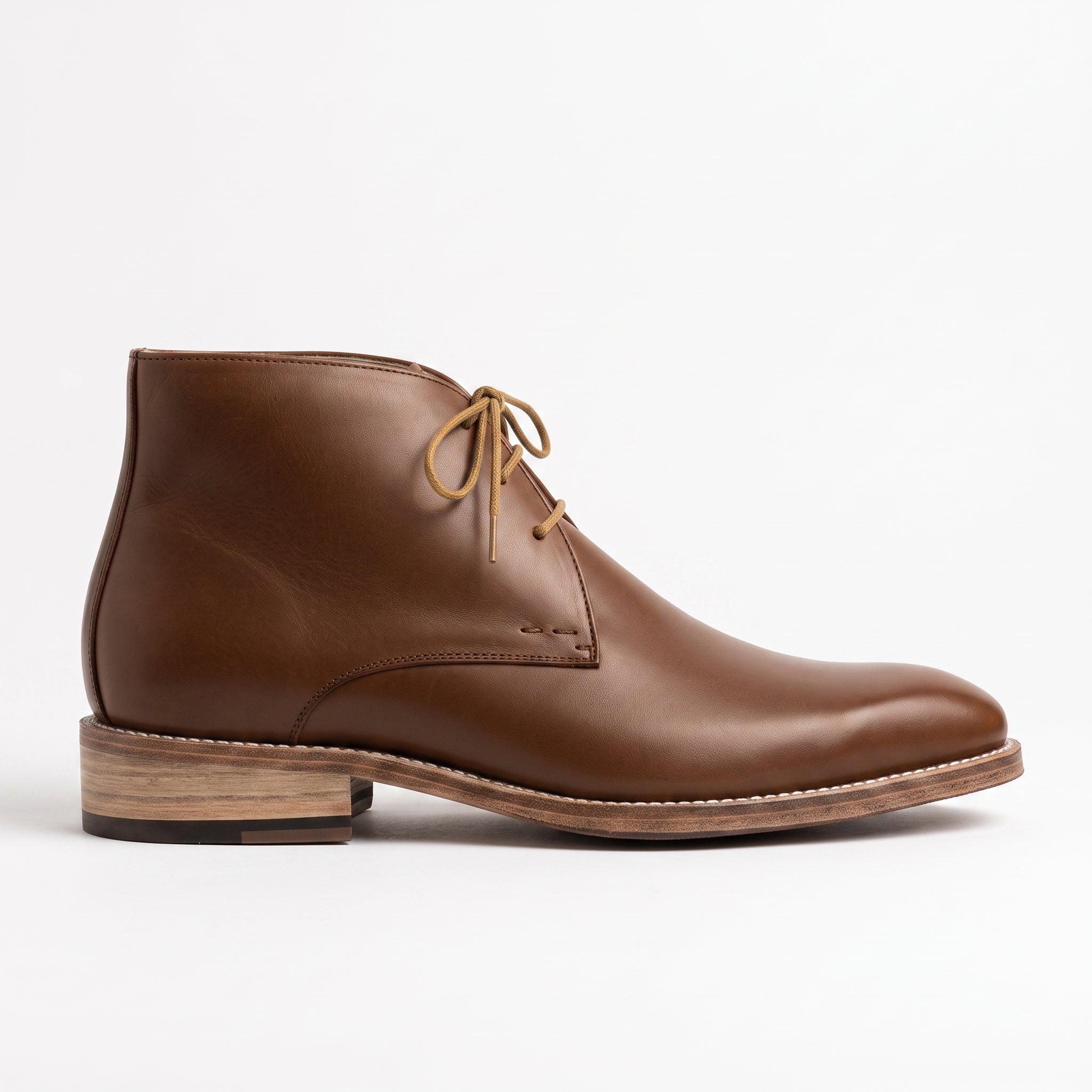 Men's Antique Brown Plain-Toe Leather Chukka Boots — Russell
