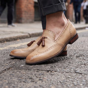 Men's Beige Wingtip Leather Tassel Loafers — Bovey