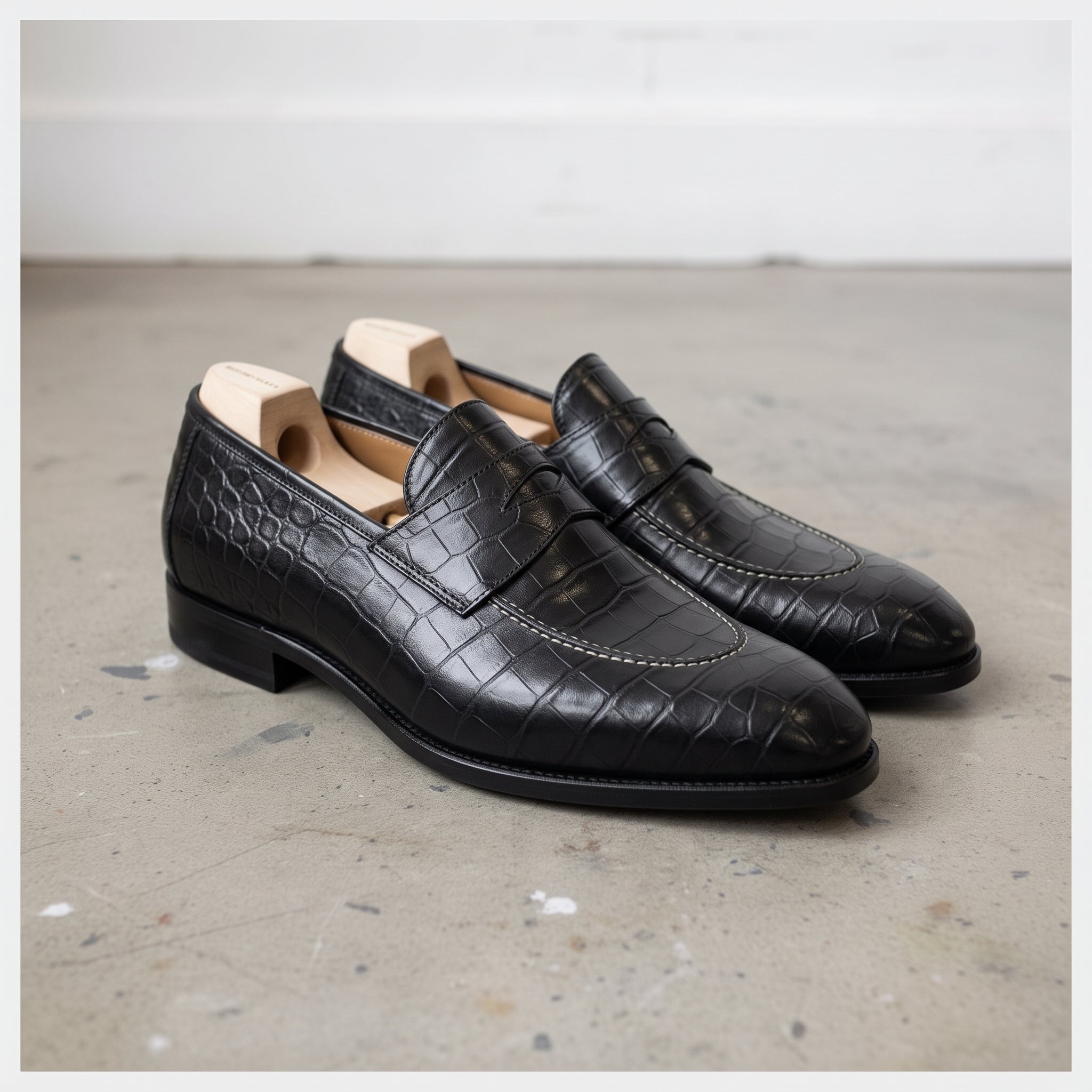 Men's Black Alligator-Embossed Leather Penny Loafers — Cawston