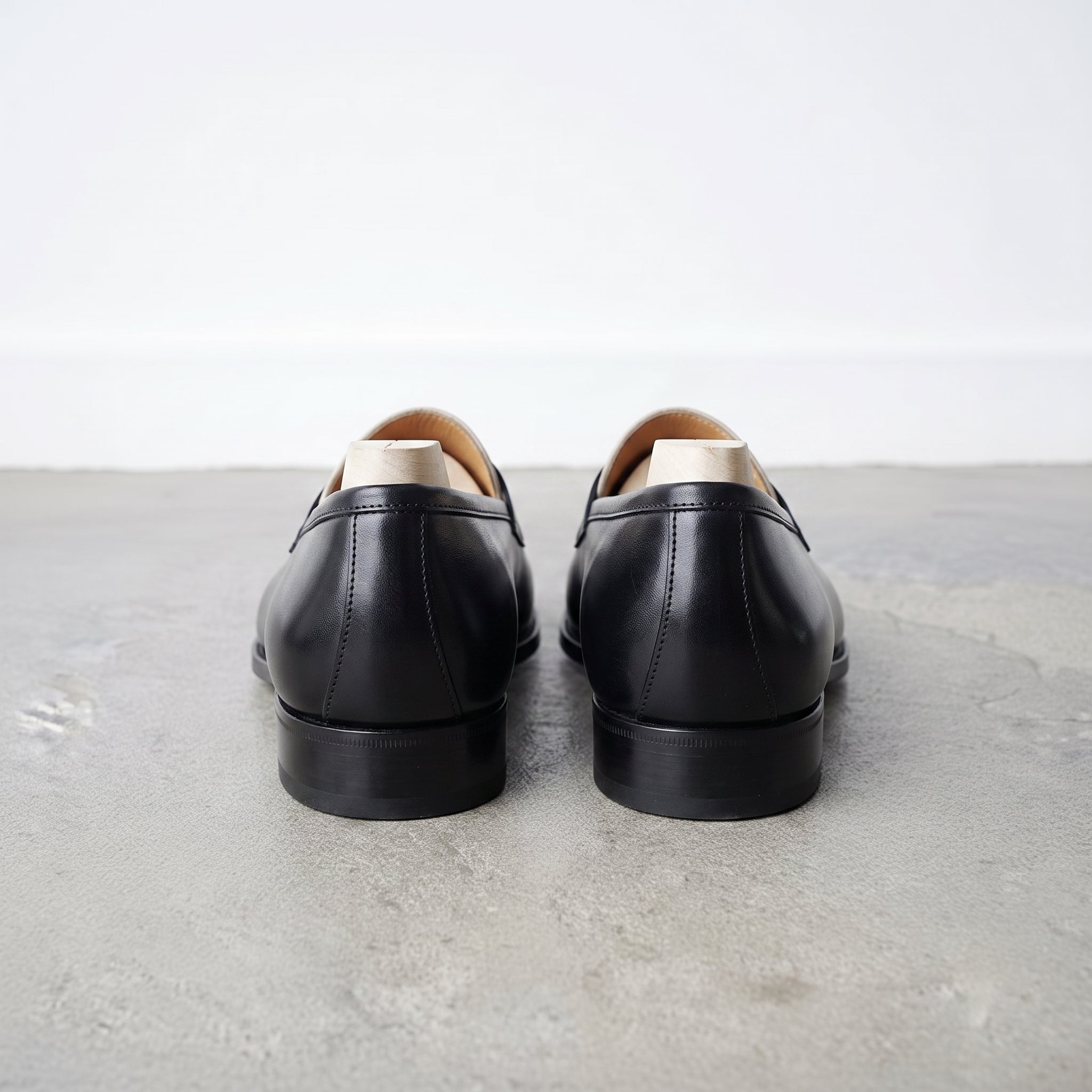 Men's Black and Cream Two-Tone Pebbled Leather Penny Loafers — Galloway