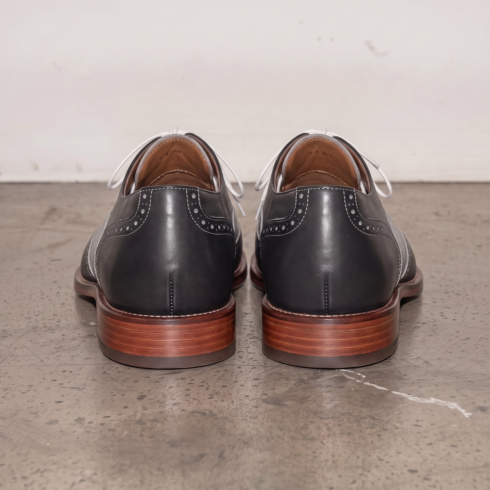 Men's Black and Grey Two-Tone Wingtip Leather Spectator Oxfords — Edgeley