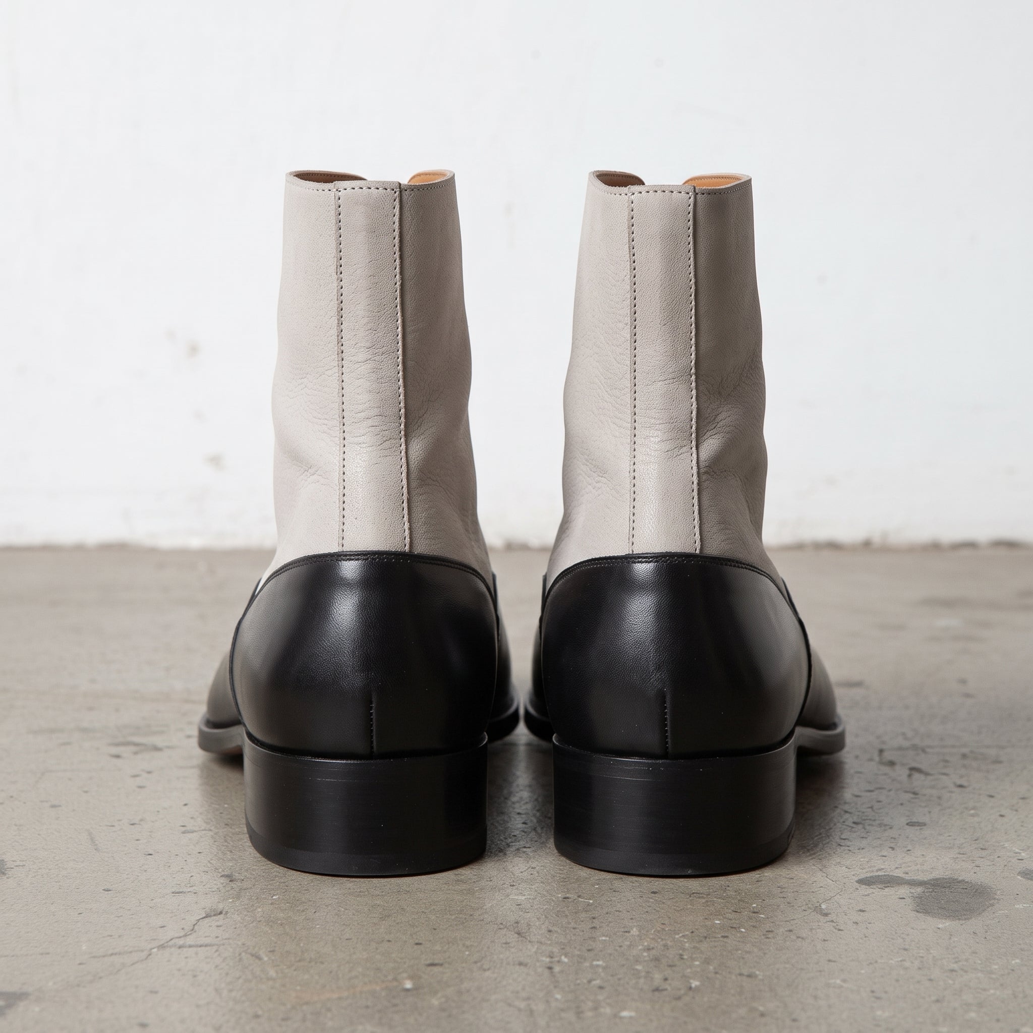 Men's Black and Ivory Plain-Toe Leather Oxford Boots — Stockport