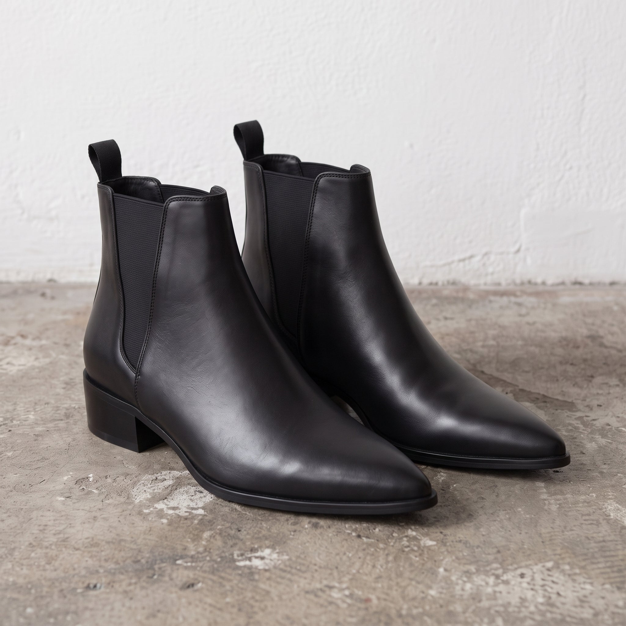 Men's Black and Silver Tone Pointed-Toe Leather Chelsea Boots — Grayson