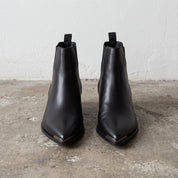 Men's Black Pointed-Toe Leather Chelsea Boots — Grayson