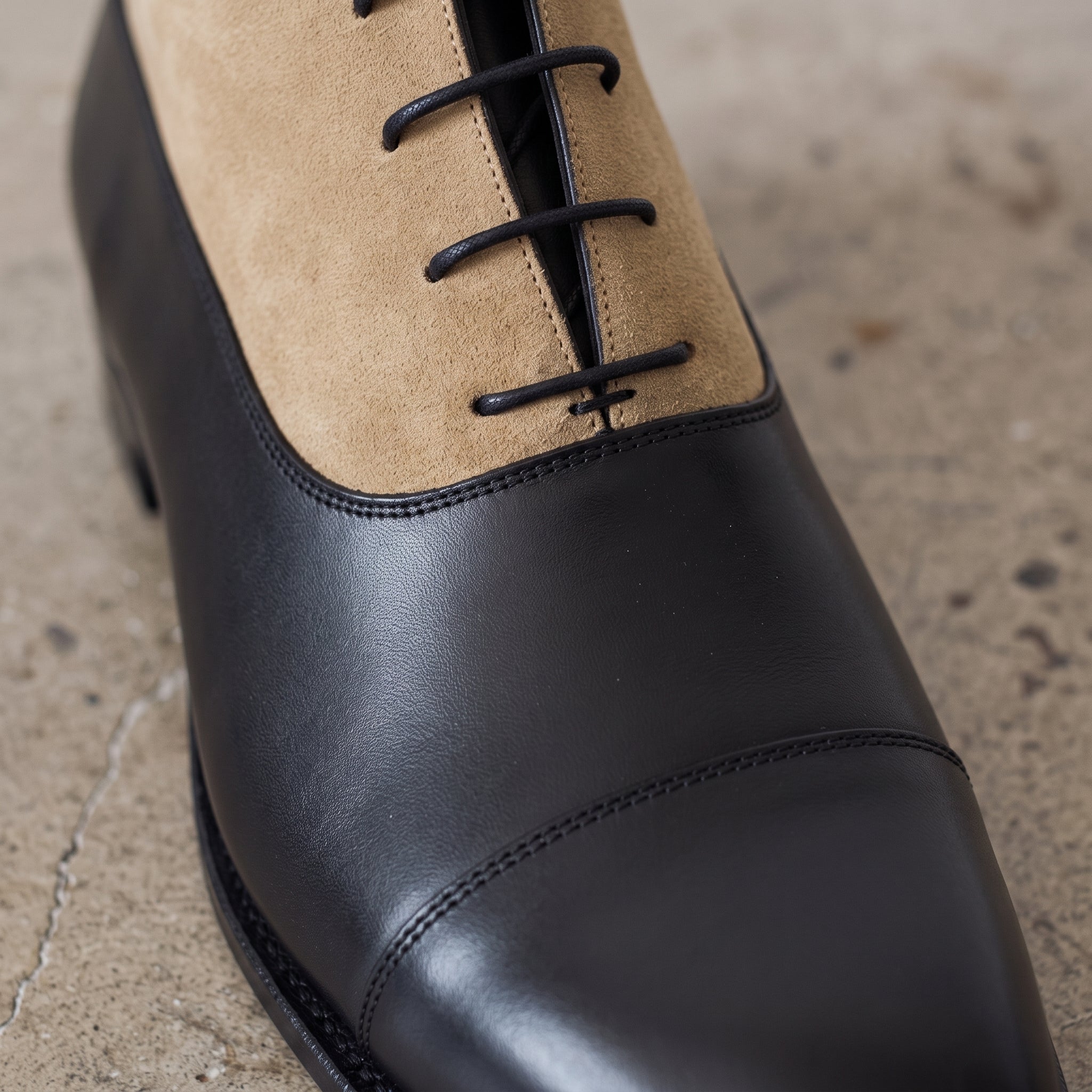 Men's Black and Tan Cap-Toe Leather Balmoral Boots — Beeton