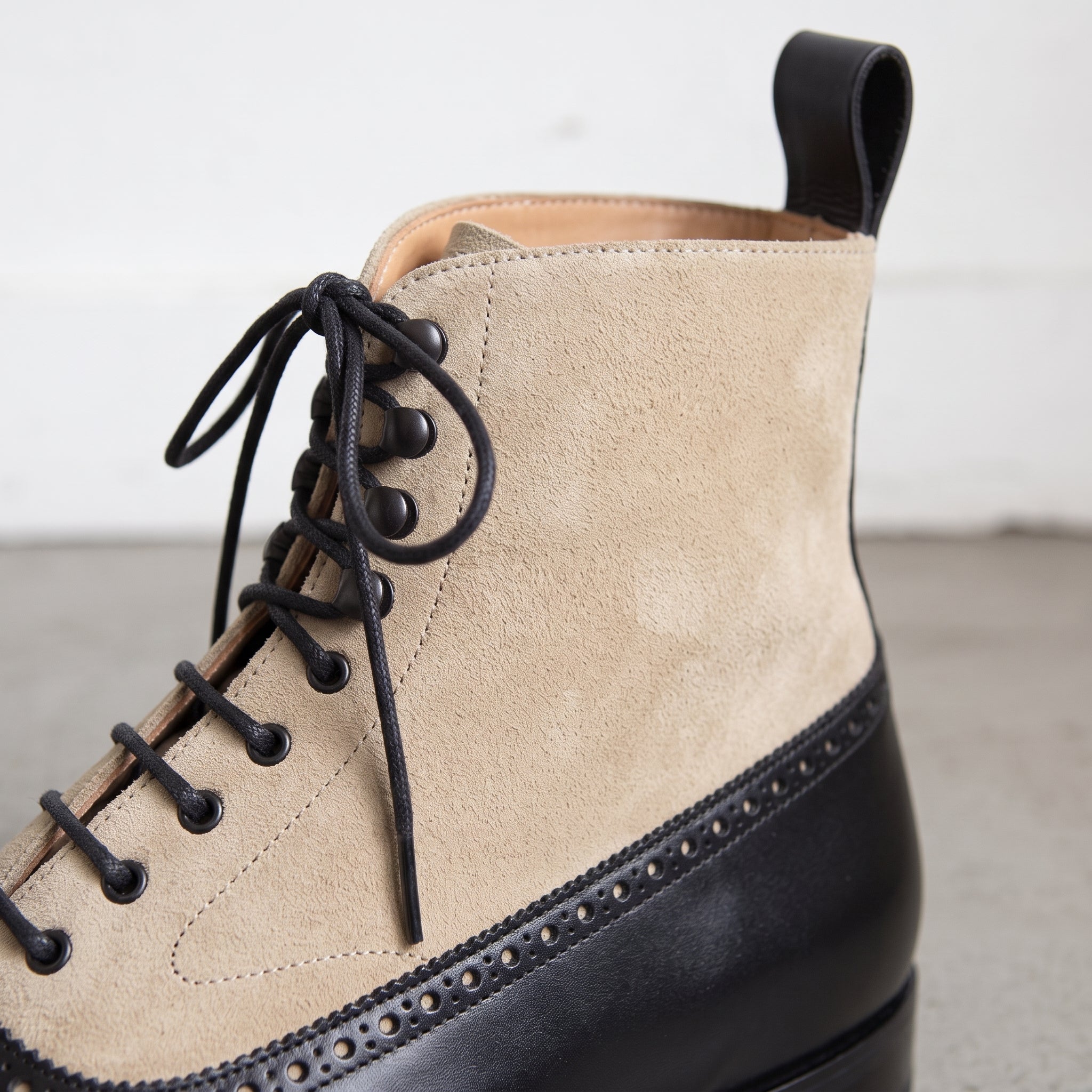 Men's Black and Tan Two-Tone Cap-Toe Leather and Suede Oxford Boots — Binham