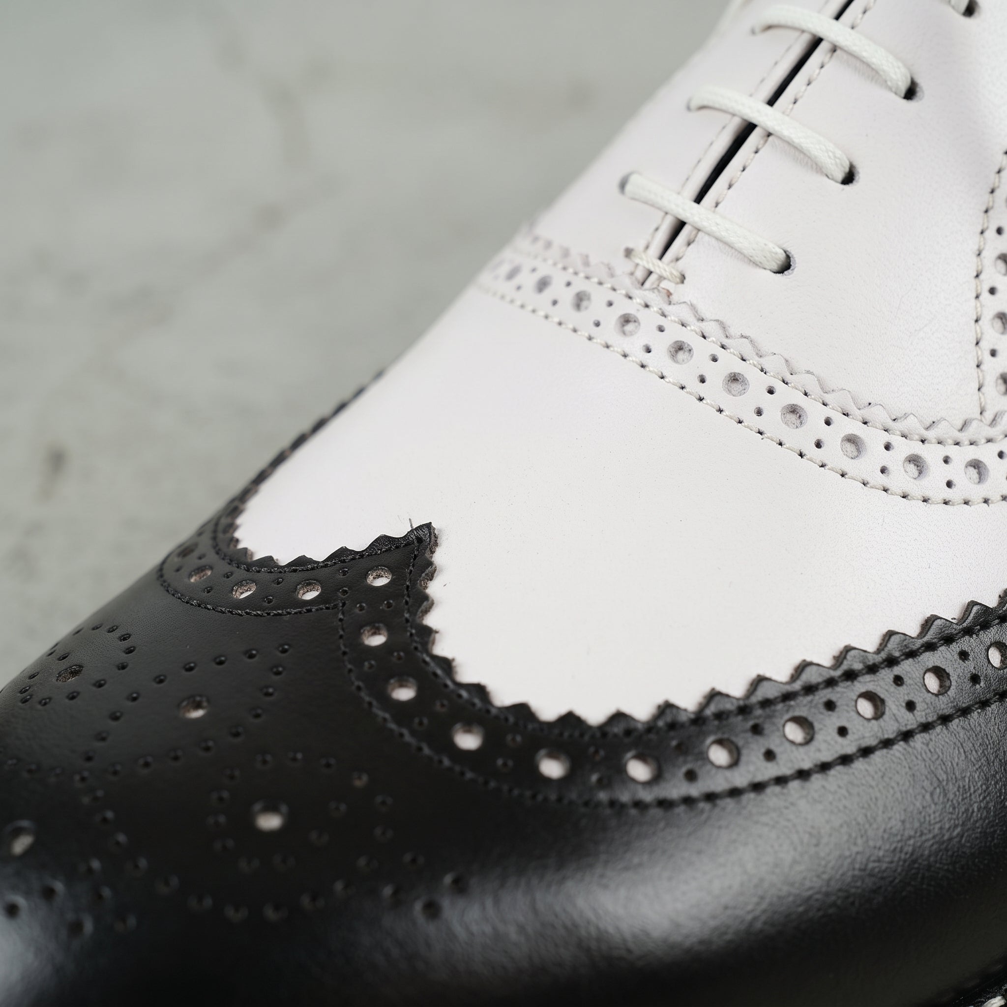 Men's Black and White Two-Tone Wingtip Leather Oxfords — Gunnell