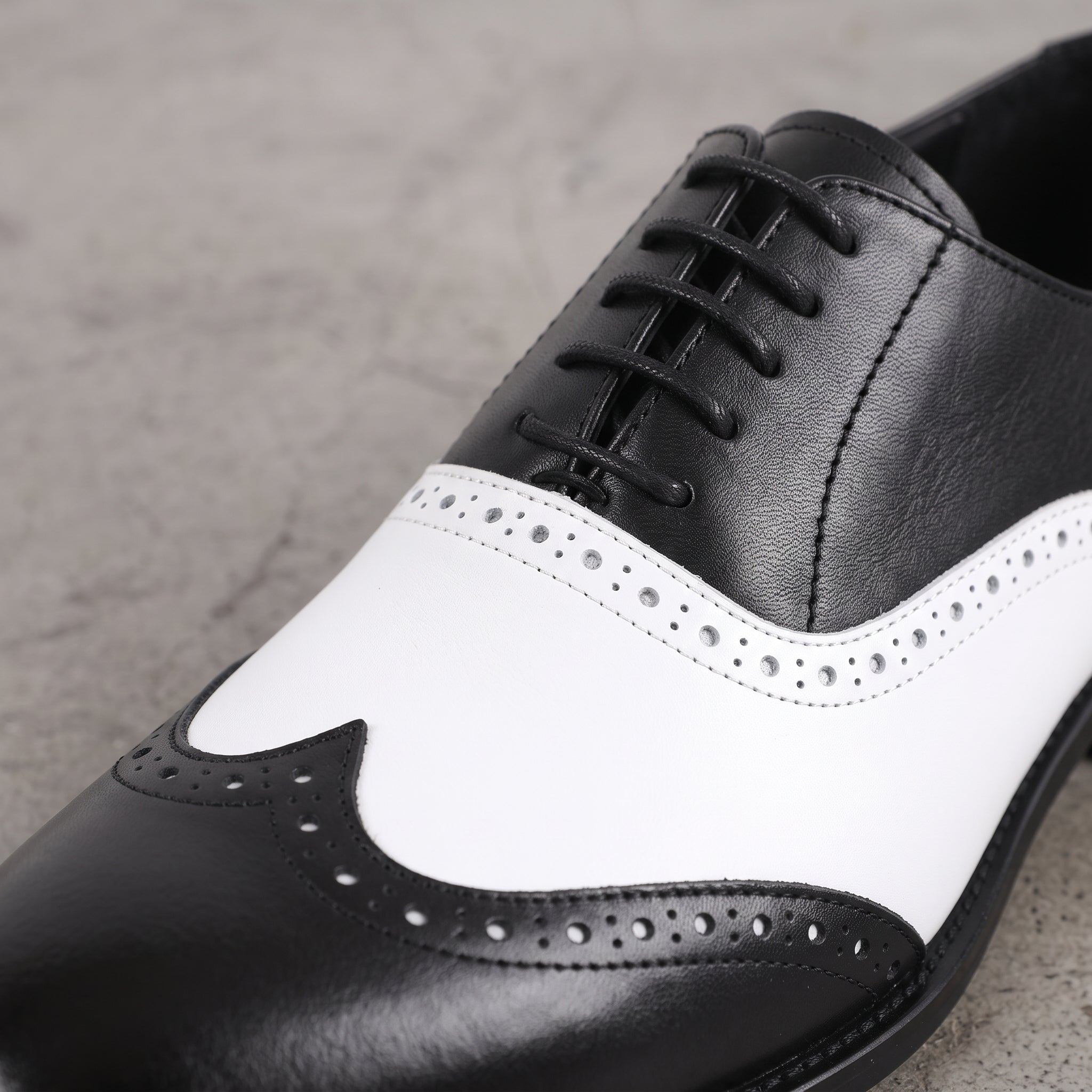 Men's Black and White Two-Tone Wingtip Leather Spectator Oxfords — Foss