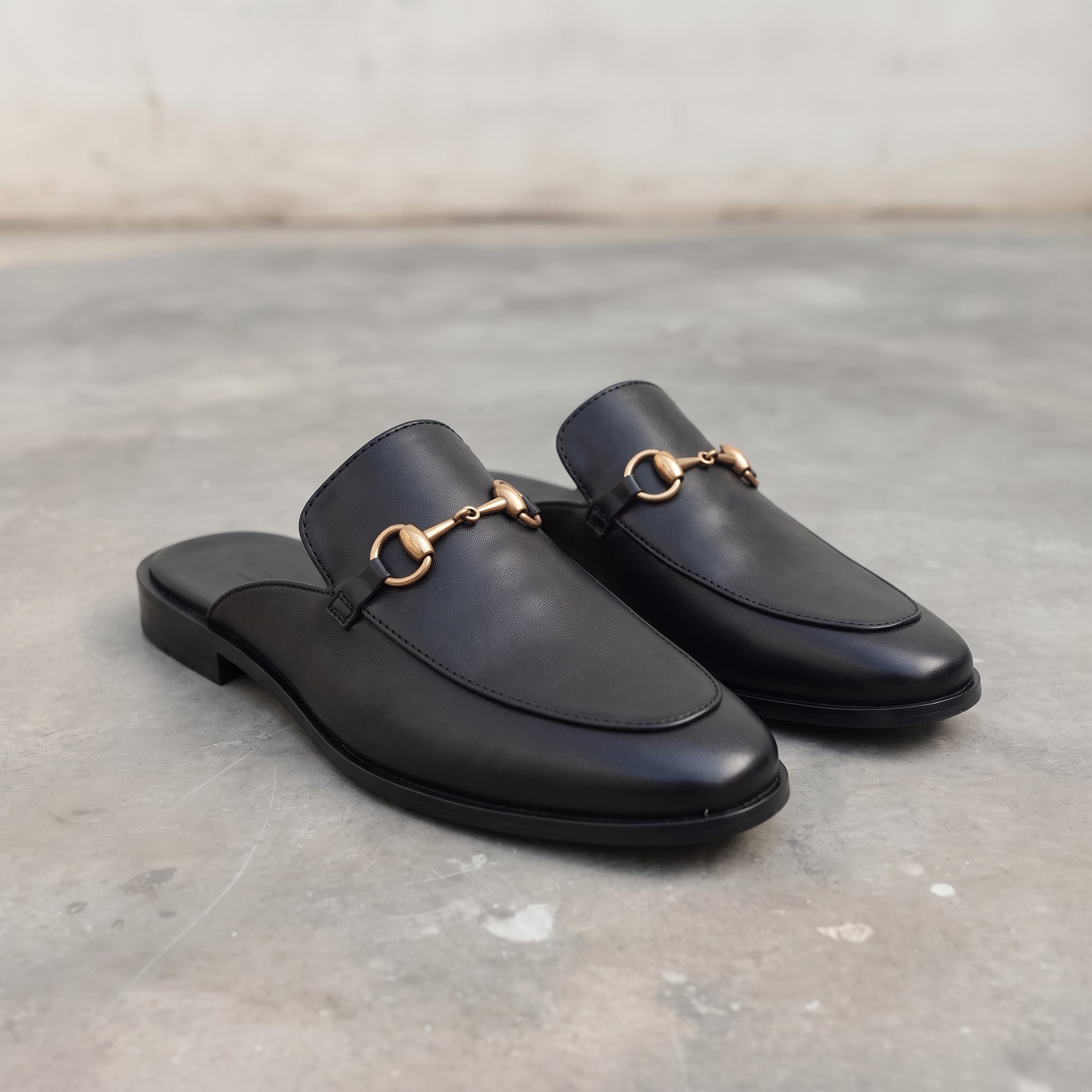 Men's Black Apron-Toe Leather Bit Loafers — Gladstone — Gladstone