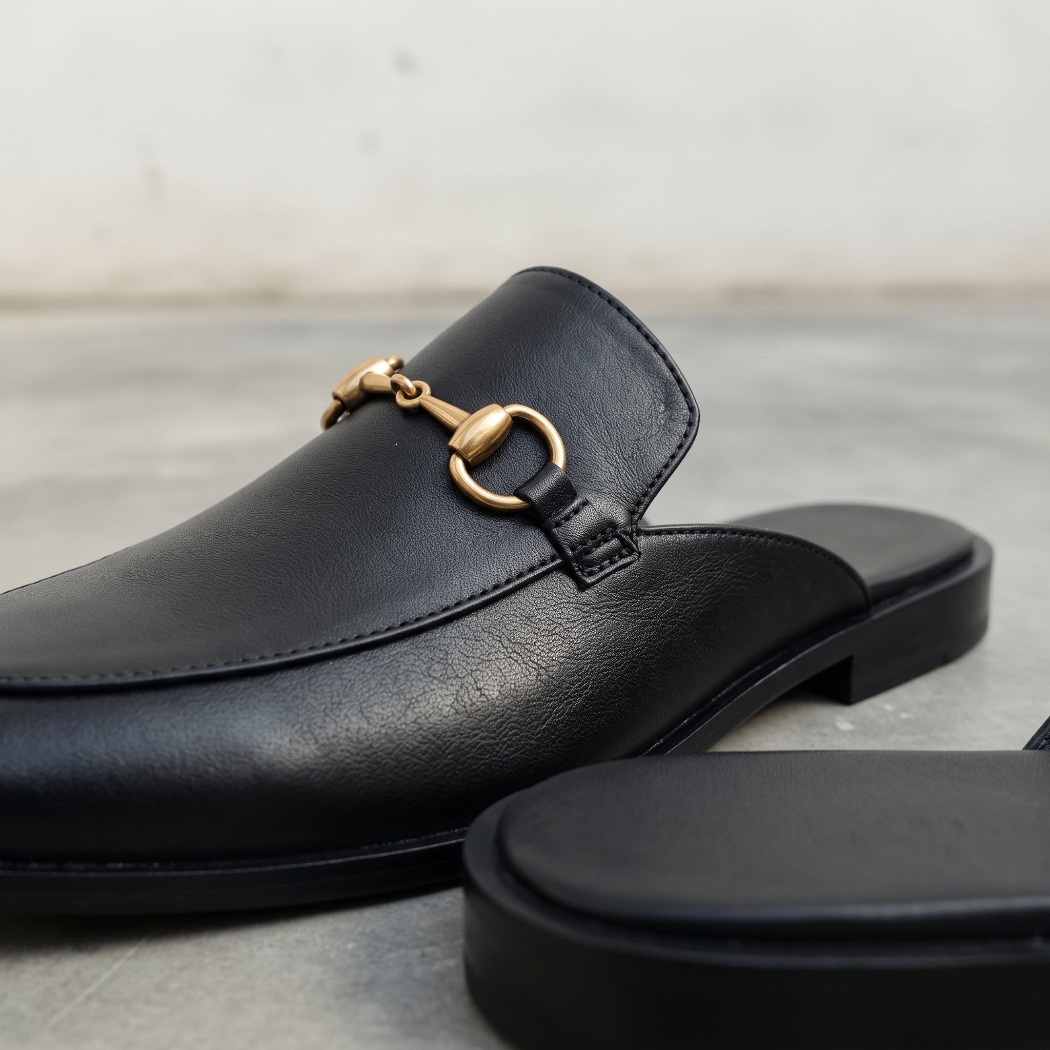 Men's Black Apron-Toe Leather Bit Loafers — Gladstone — Gladstone