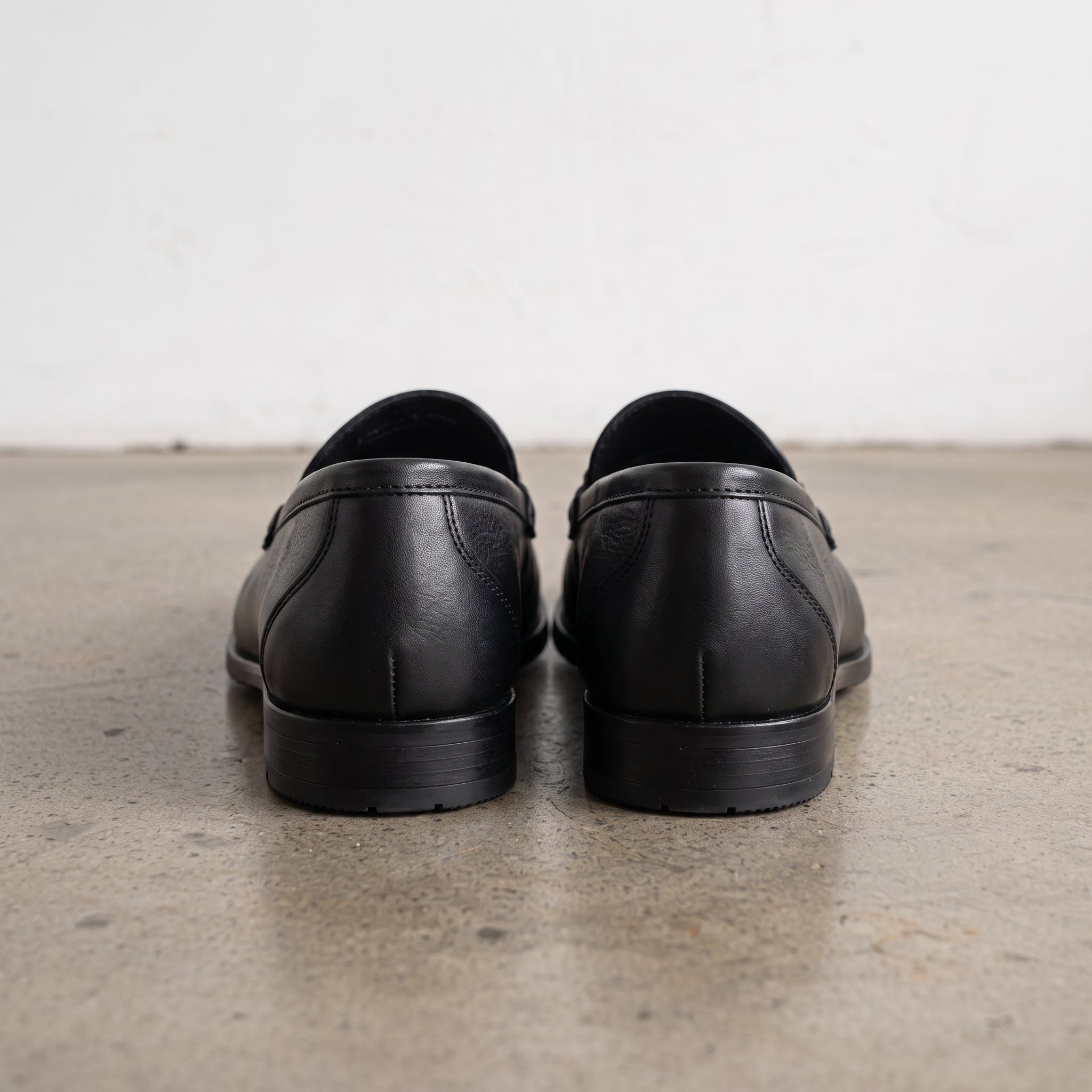 Men's Black Apron-Toe Leather Bit Loafers — Austwick