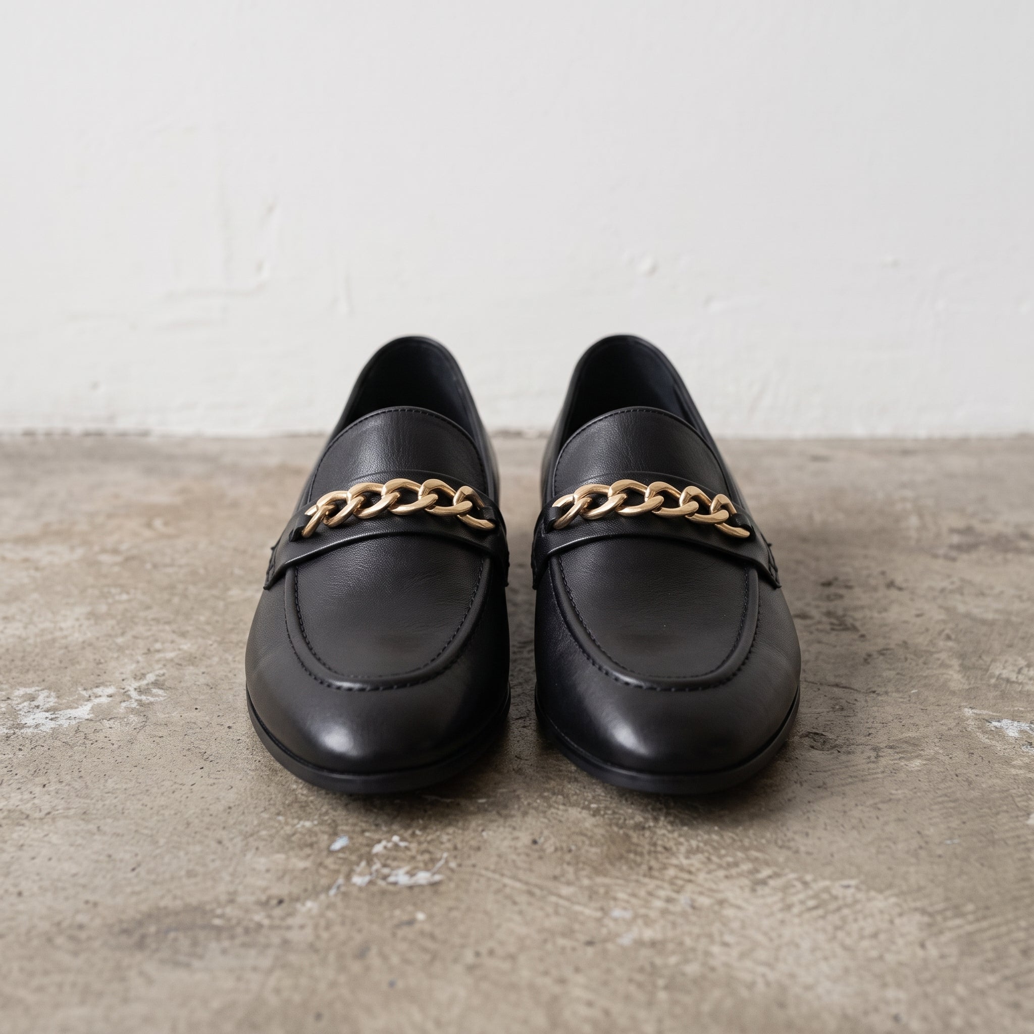Men's Black Apron-Toe Leather Chain Loafers — Herbert