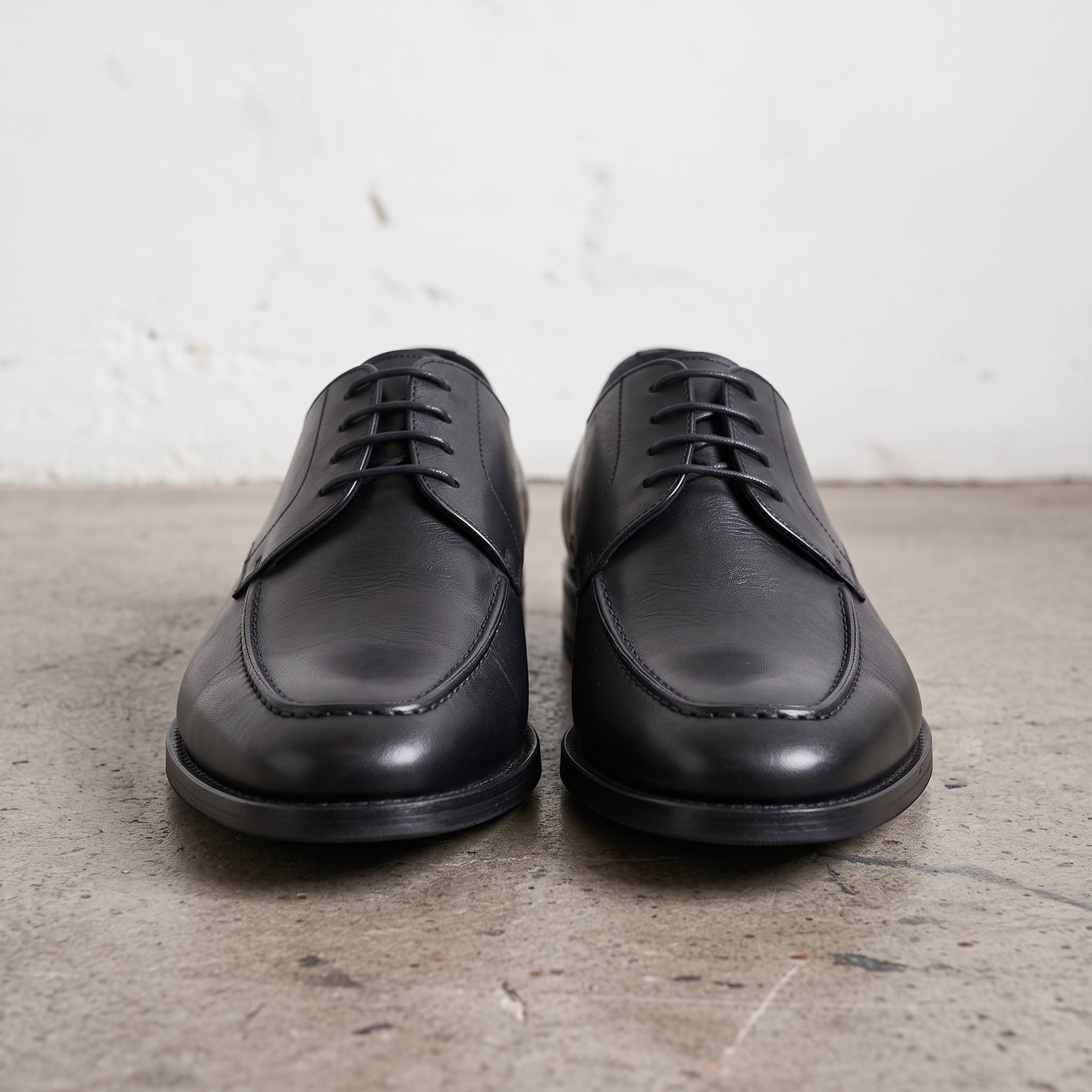 Men's Black Apron-Toe Leather Derbys — Thurlow