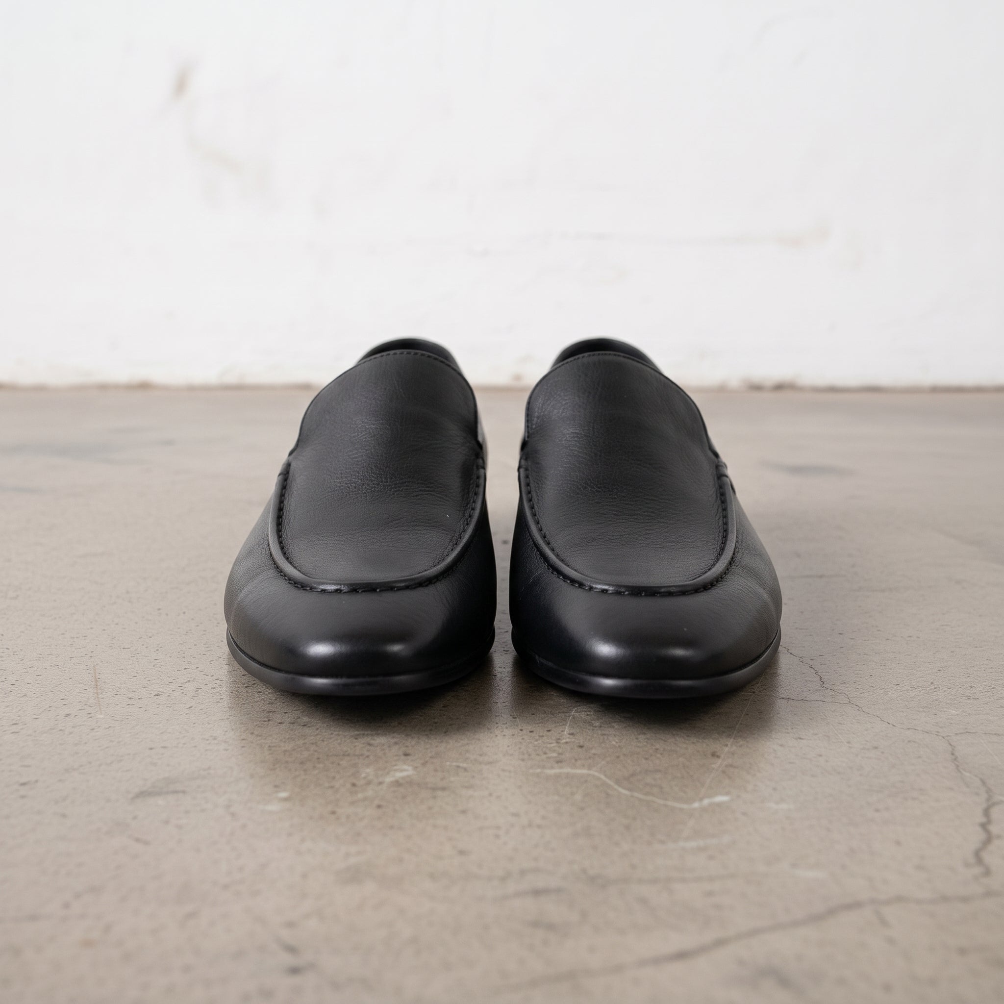 Men's Black Plain-Toe Leather Loafers — Runcorn