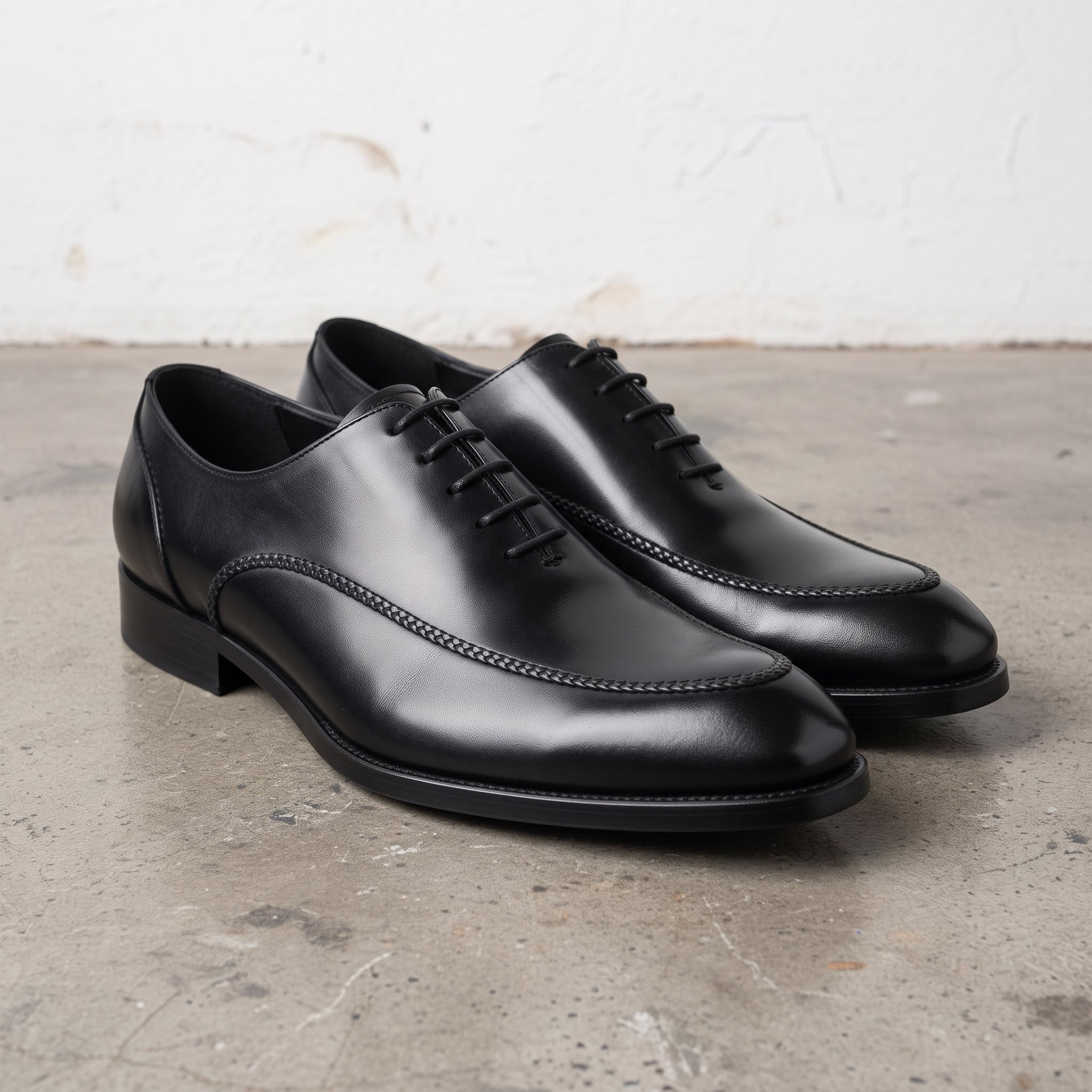 Men's Black Apron-Toe Leather Oxfords — Rodney