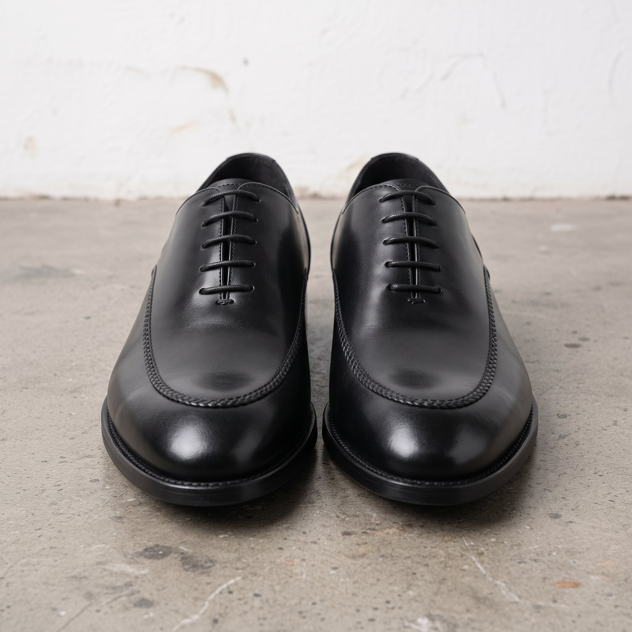 Men's Black Apron-Toe Leather Oxfords — Rodney