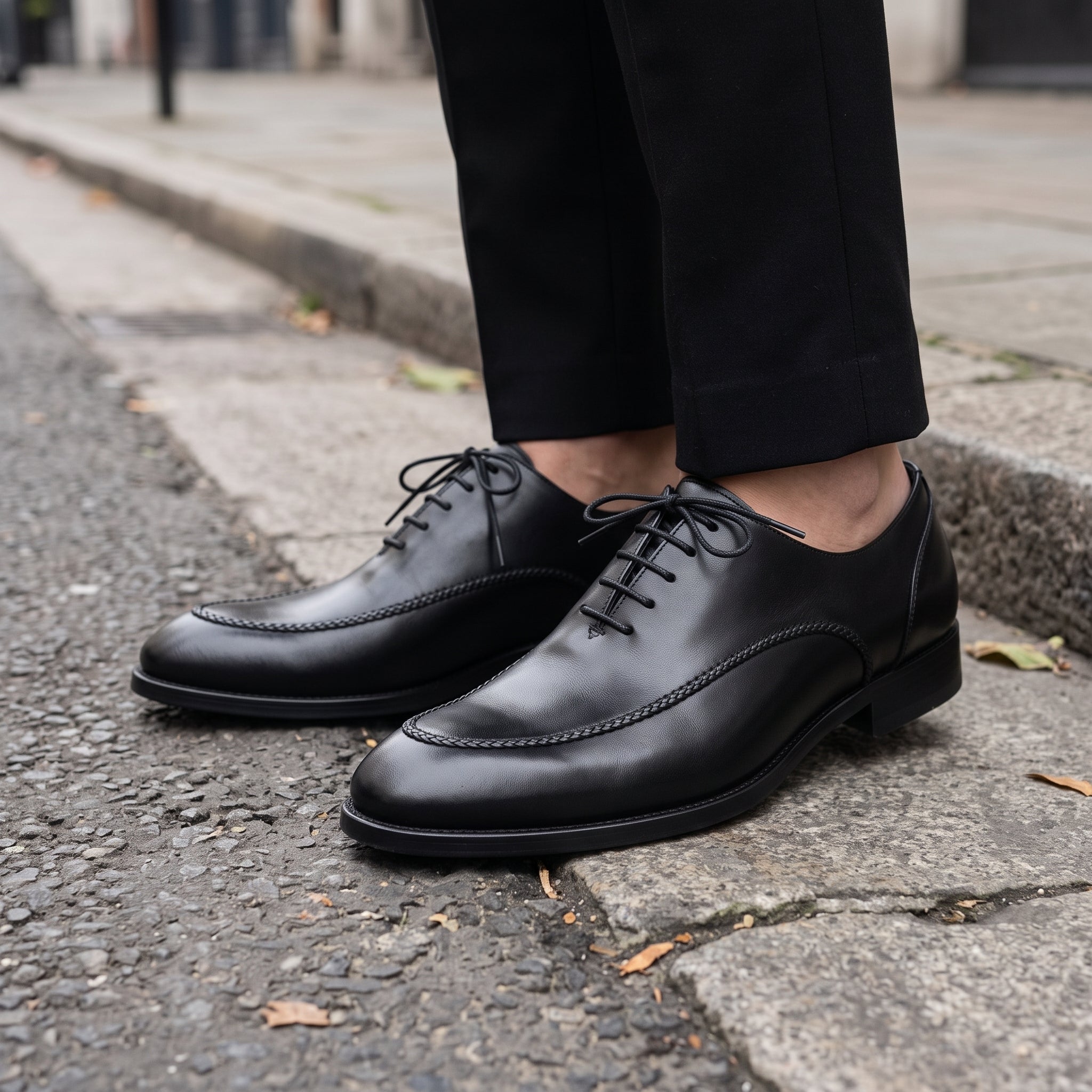 Men's Black Apron-Toe Leather Oxfords — Rodney