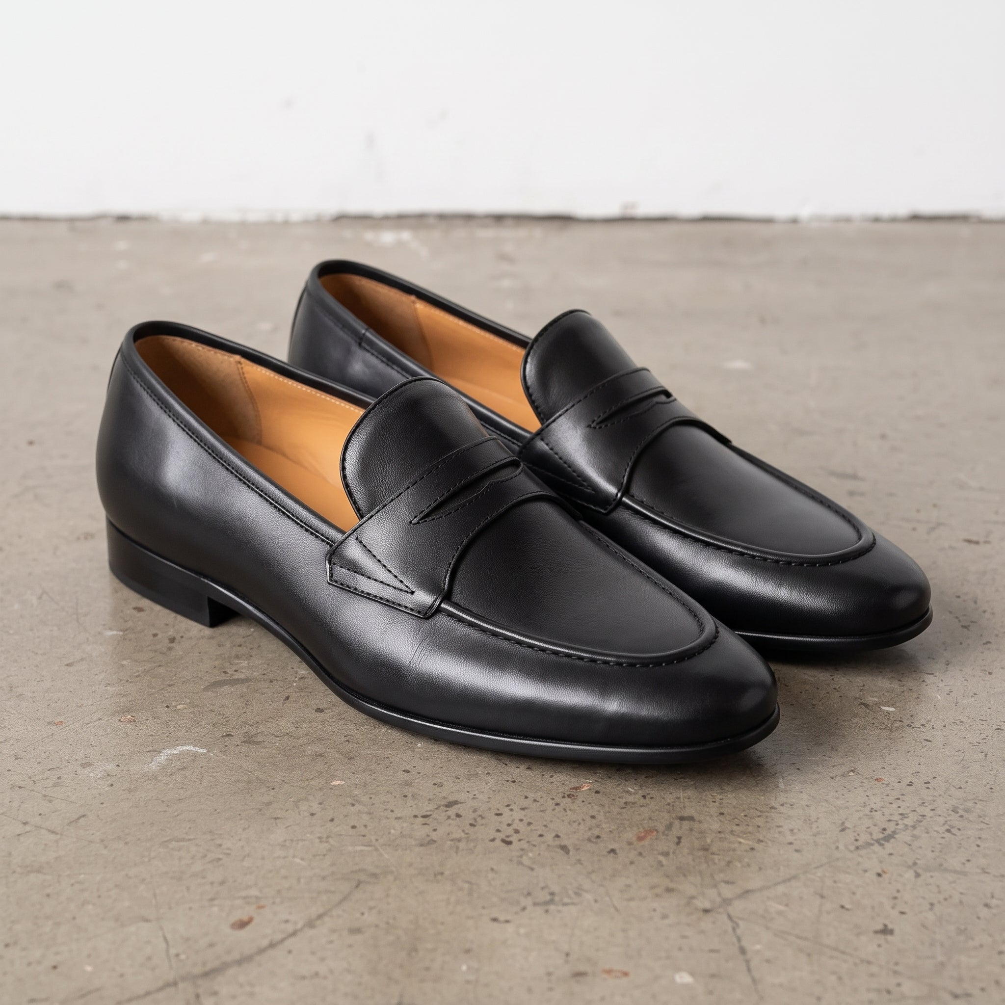 Men's Black Apron-Toe Leather Penny Loafers — Bradley
