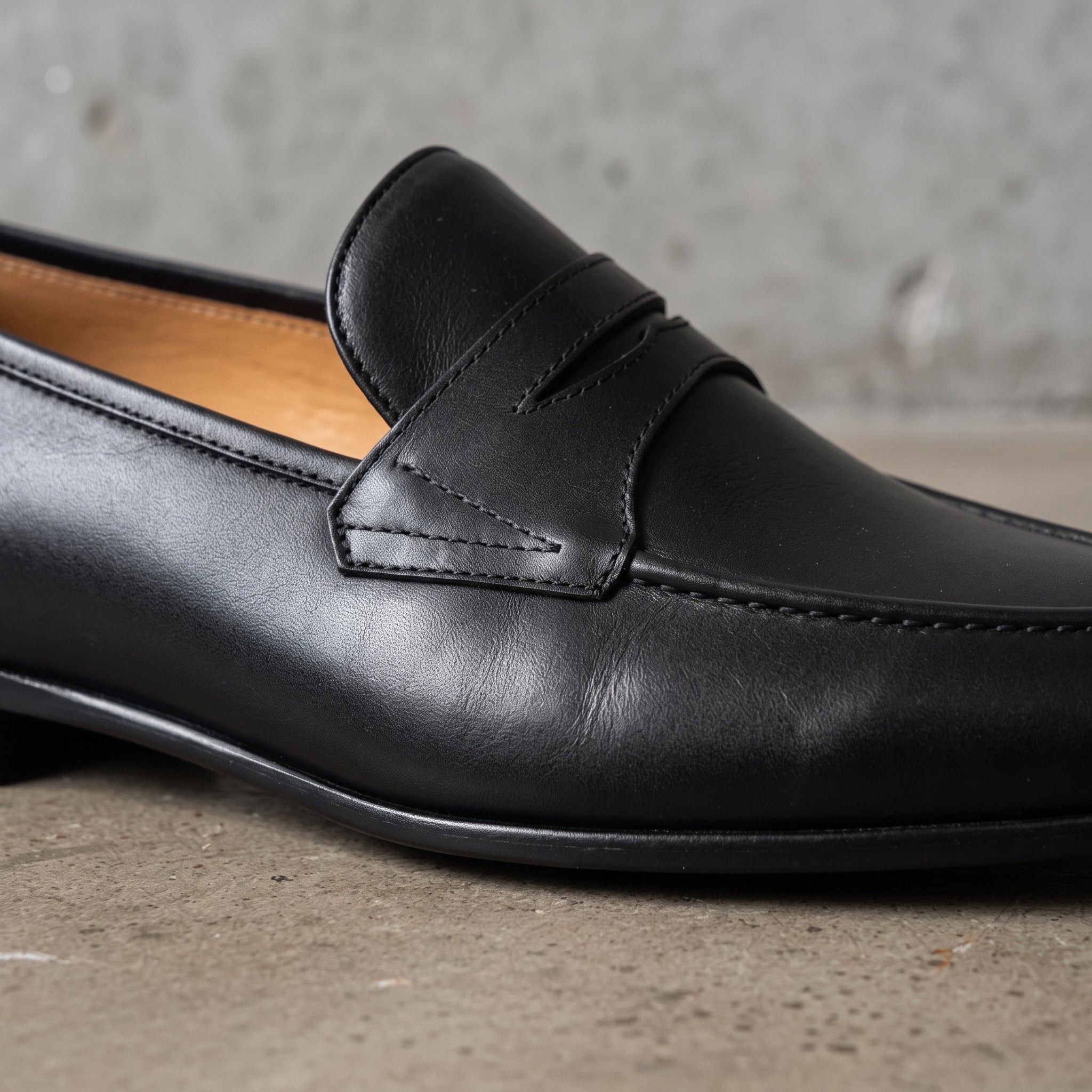 Men's Black Apron-Toe Leather Penny Loafers — Bradley