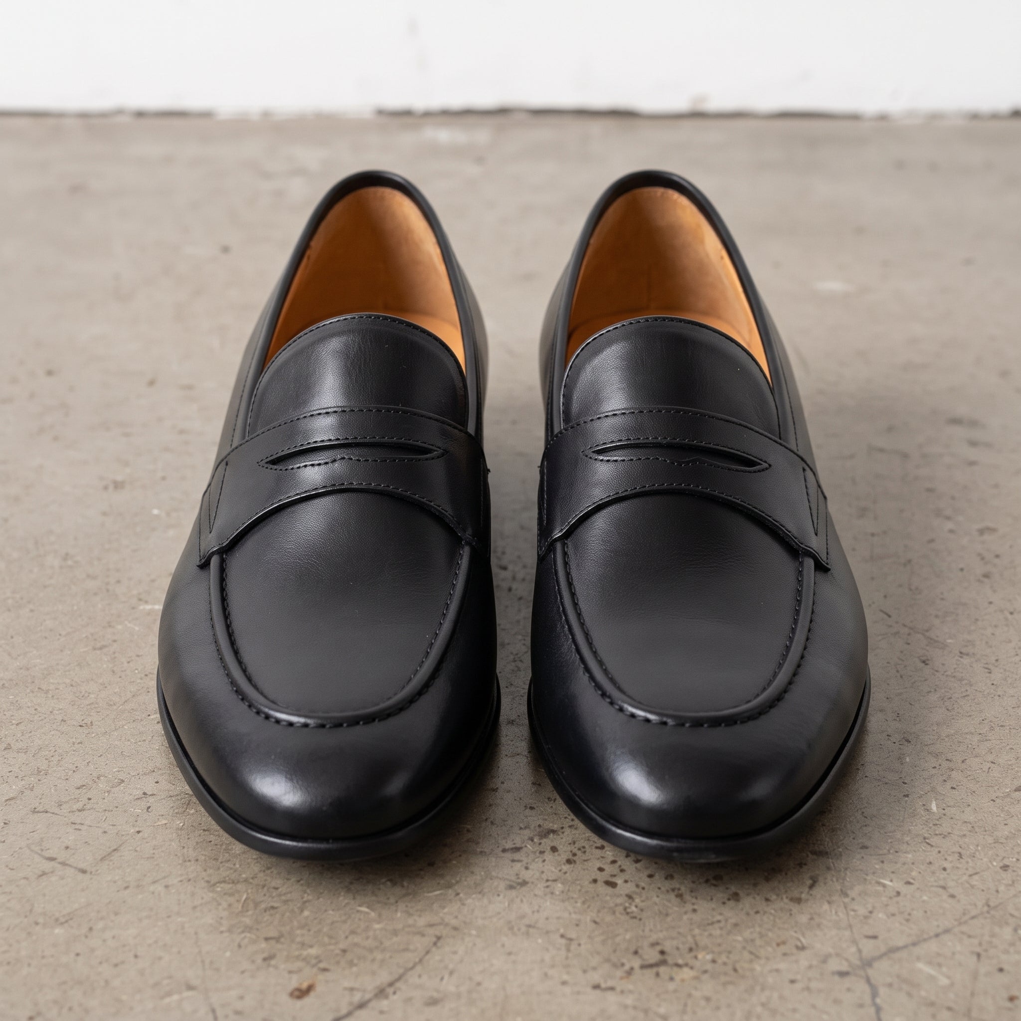 Men's Black Apron-Toe Leather Penny Loafers — Bradley