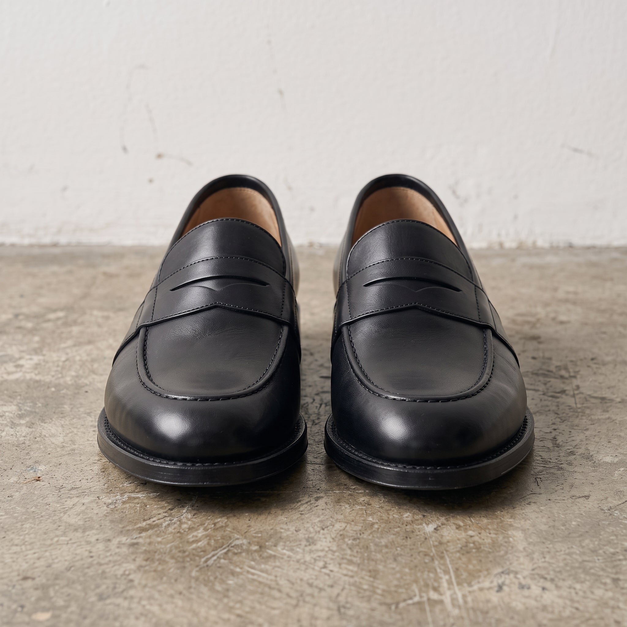 Men's Black Apron-Toe Leather Penny Loafers — Claremont
