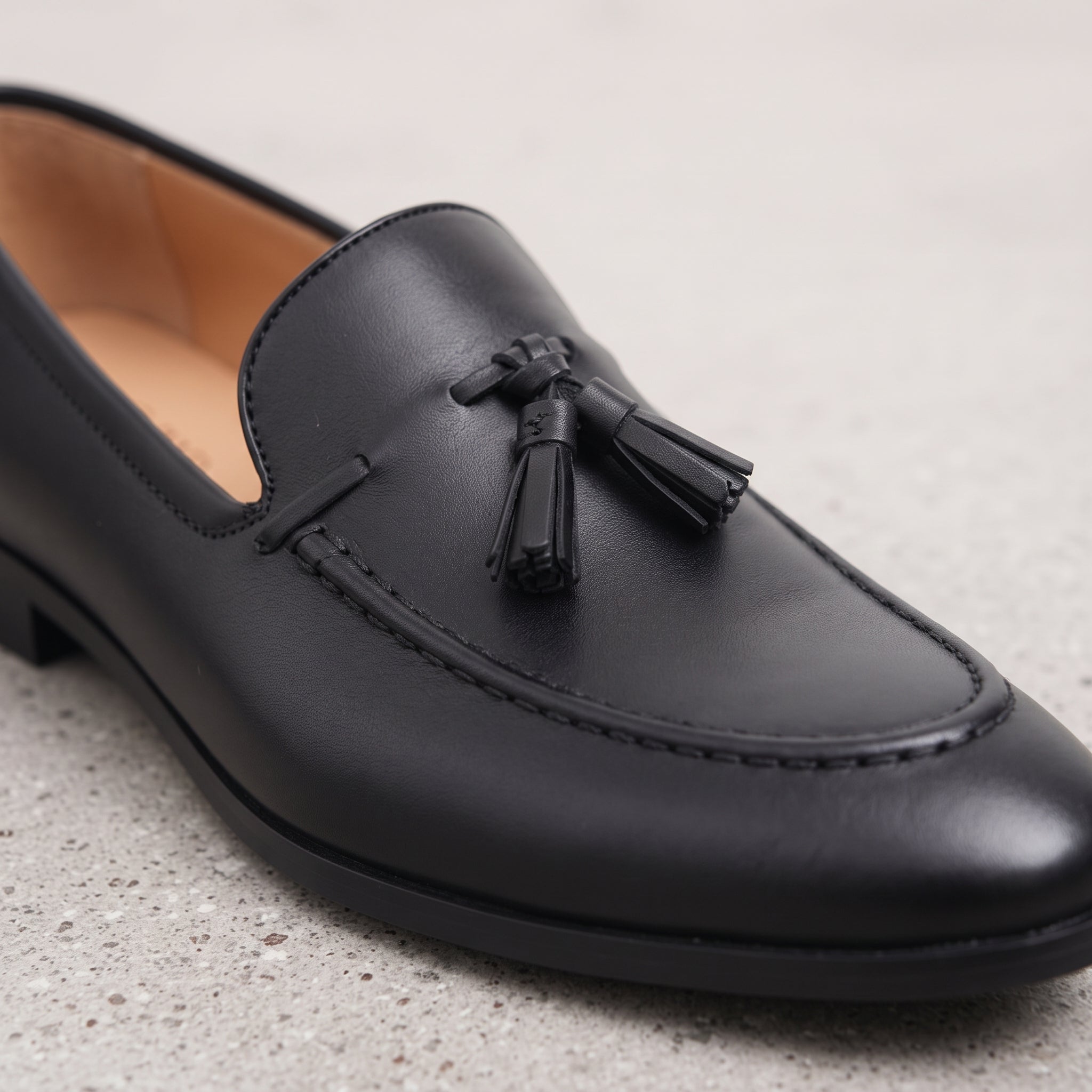 Men's Black Apron-Toe Leather Tassel Loafers — Bashall