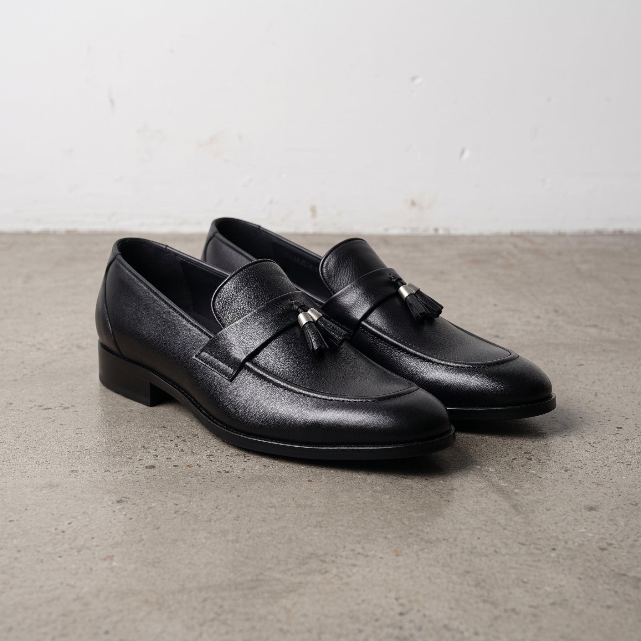 Men's Black Apron-Toe Leather Tassel Loafers — Baxter