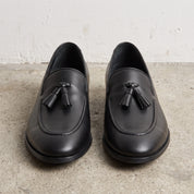 Men's Black Apron-Toe Leather Tassel Loafers — Harries